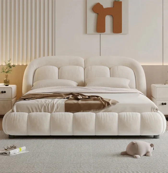 Fidelia Bed
